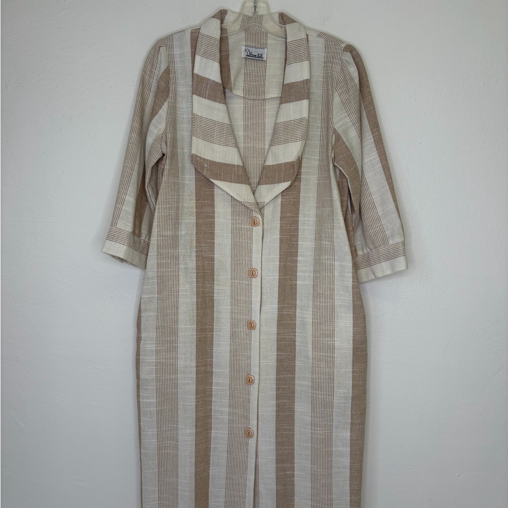 Vintage Beige and White Women's Coat